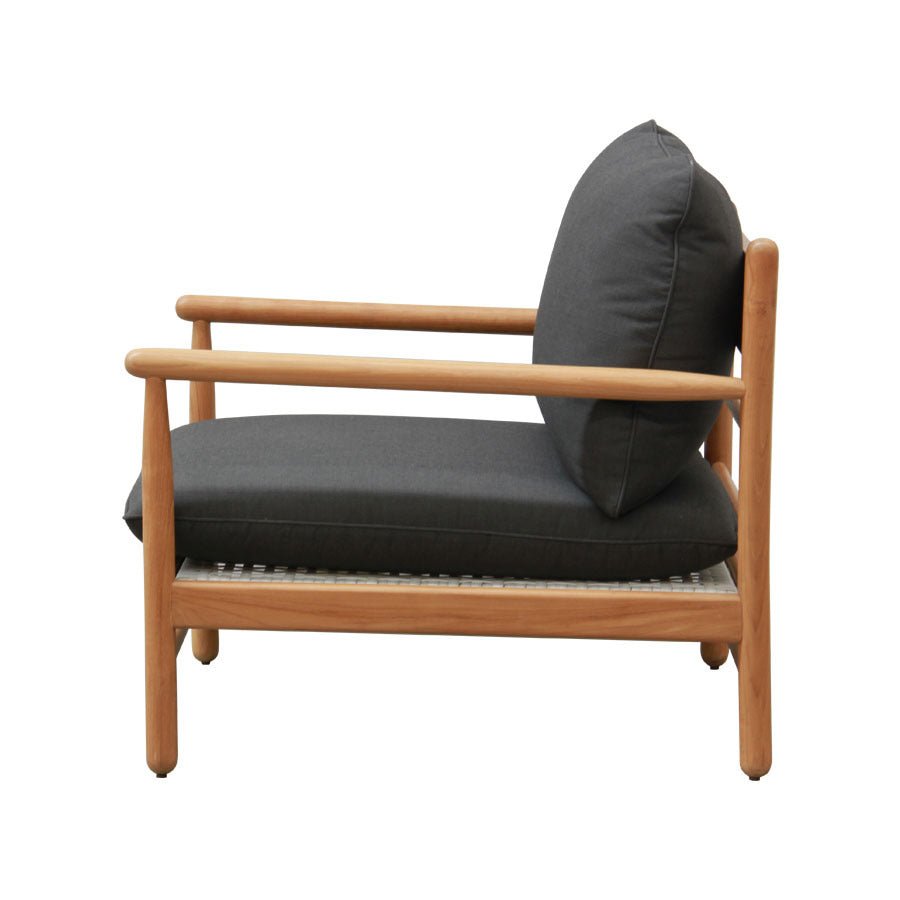 ALP LOUNGE CHAIR / 2 COLOR OPTIONS (INDOOR-OUTDOOR) - Green Design Gallery