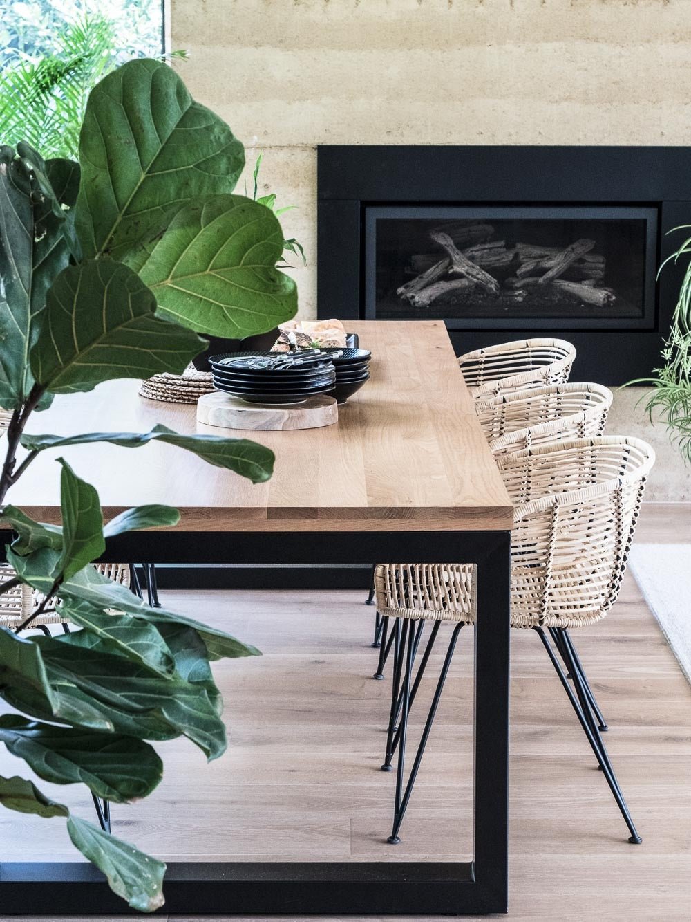 ANNA ARMCHAIR / NATURAL + BLACK - Green Design Gallery