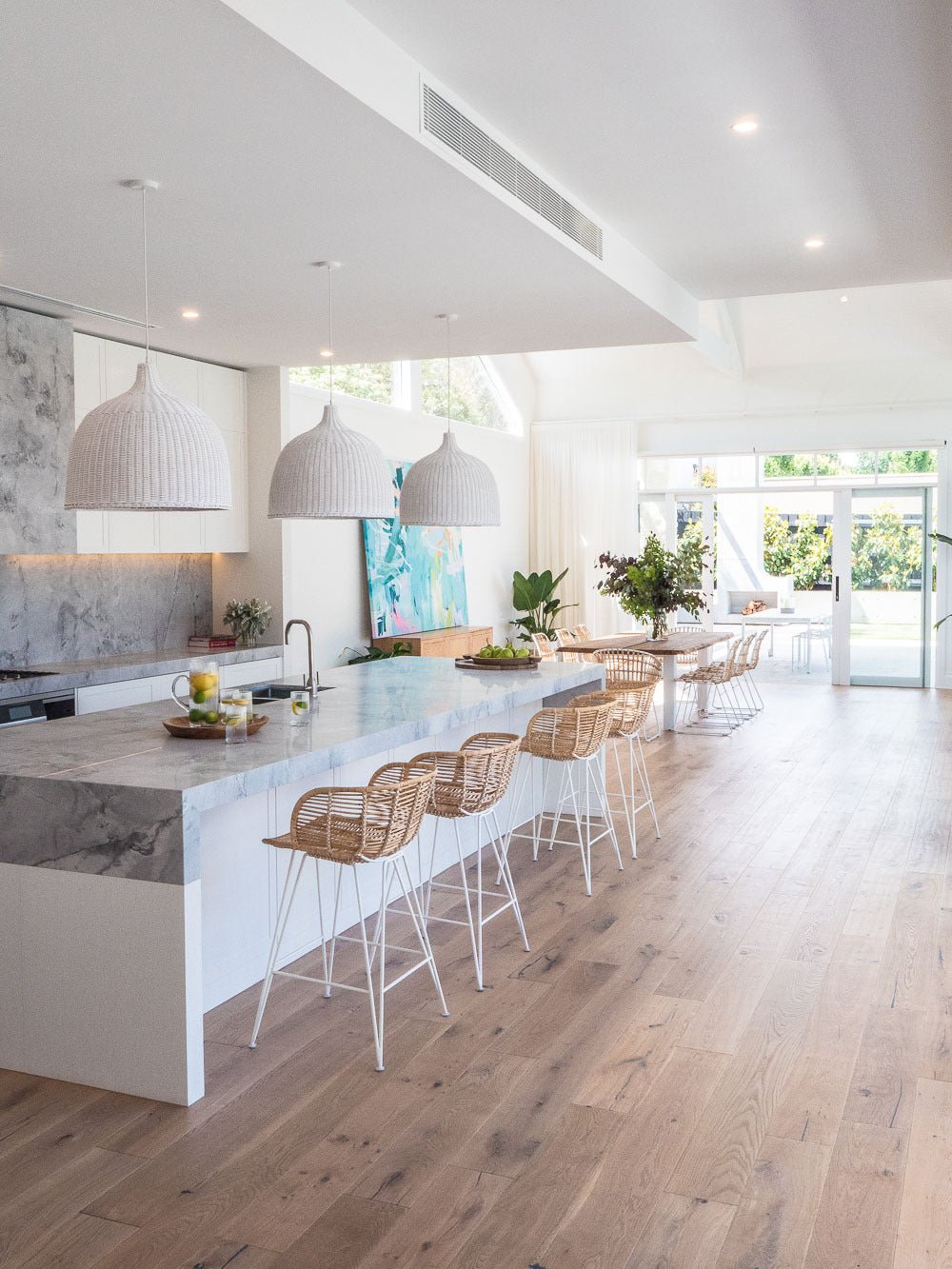 ANNA BARCHAIR / RATTAN + WHITE FRAME - Green Design Gallery