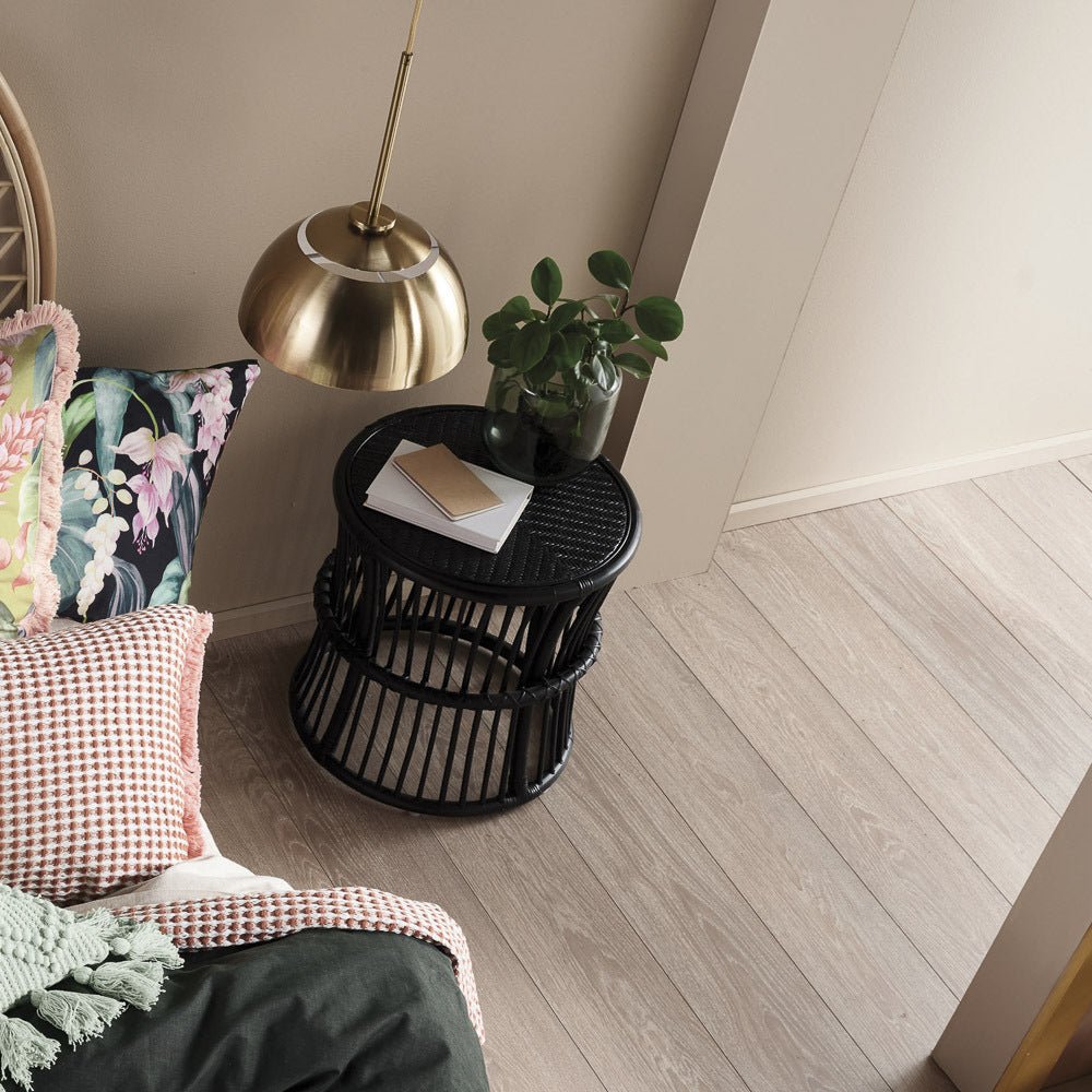 ANNA SIDE TABLE / ANTIQUE BROWN RATTAN - Green Design Gallery