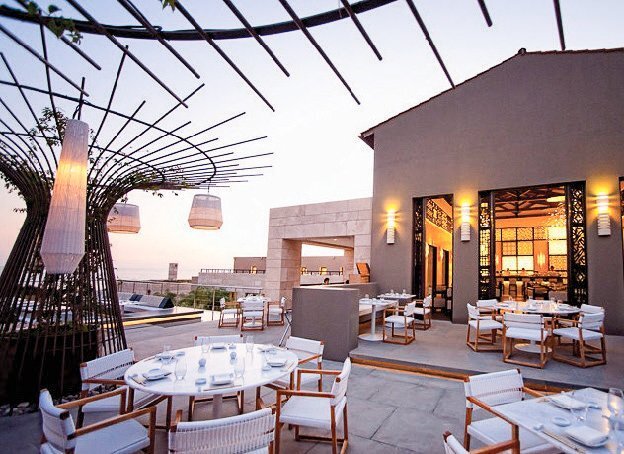 BURGOS ARMCHAIR | WHITE | IN-OUTDOOR - Green Design Gallery