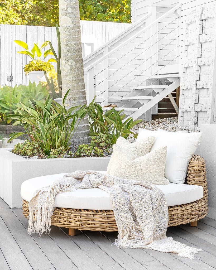 CAPE VERDE DAYBED | IN-OUTDOORS - Green Design Gallery