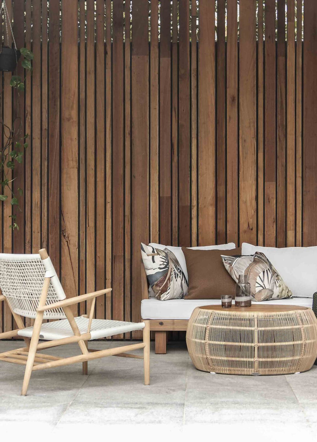 CLIFTON COFFEE TABLE | IN-OUTDOORS - Green Design Gallery