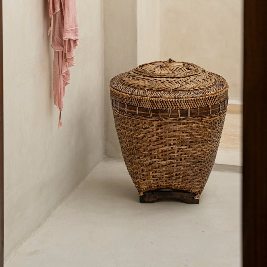 COLONIAL STORAGE BASKET WITH LID | RATTAN | 2 SIZES - Green Design Gallery