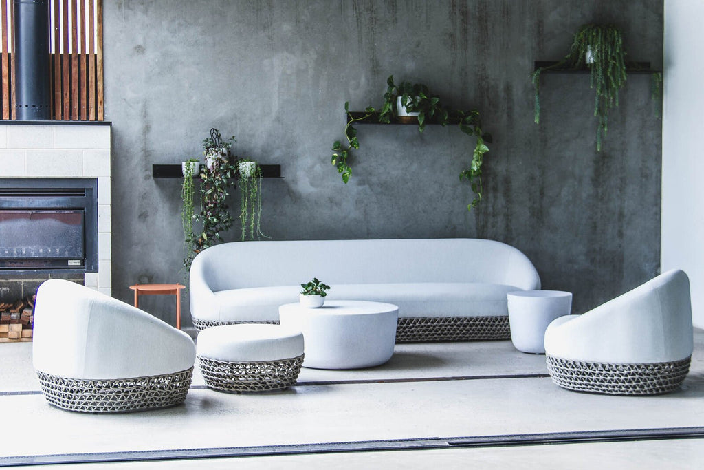CURVE COFFEE TABLE | WHITE | IN-OUTDOOR - Green Design Gallery
