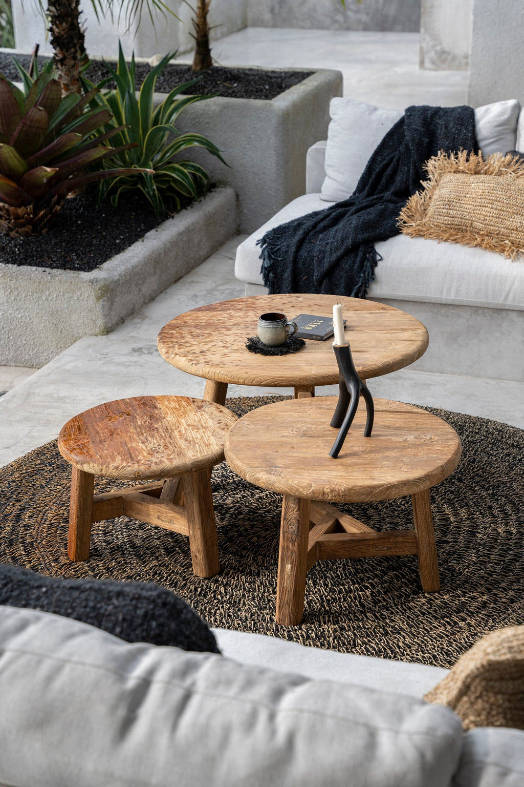 FUSUMA COFFEE TABLE | RECLAIMED TEAK | IN-OUTDOORS | 3 SIZES - Green Design Gallery
