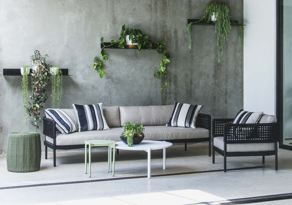 HERON ALUMINUM SIDE TABLE | GREEN SPRING | IN-OUTDOORS - Green Design Gallery