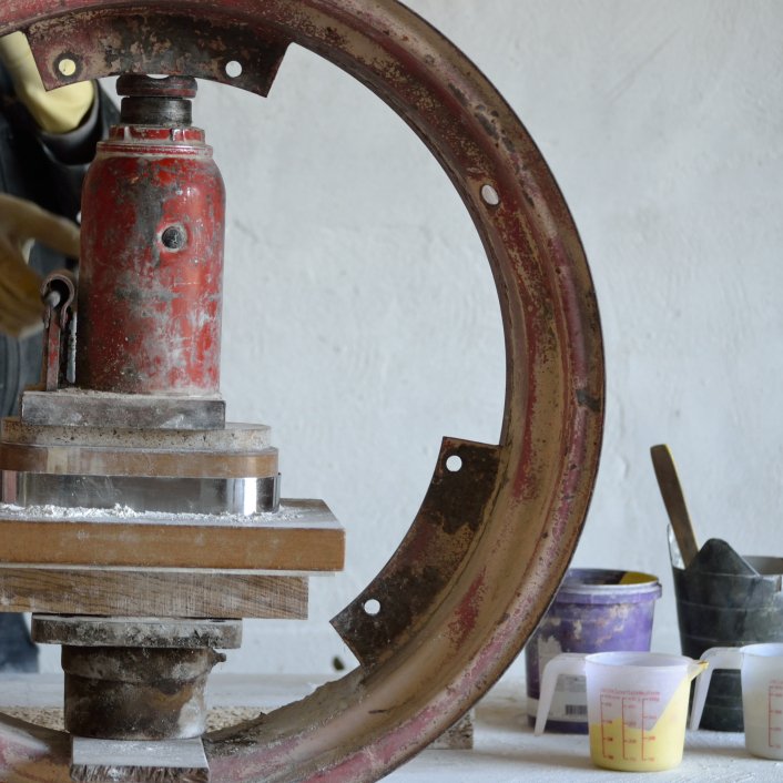 Hydraulic Tray - Green Design Gallery