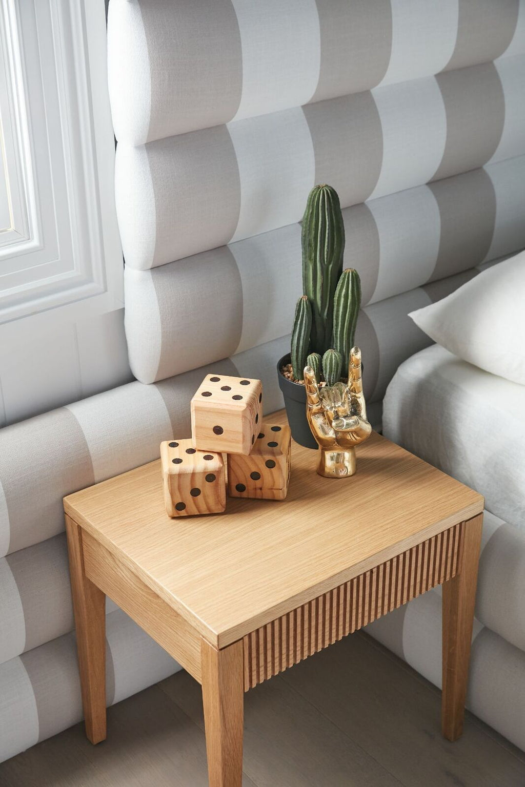 ICELAND (BED)SIDE TABLE | NATURAL - Green Design Gallery