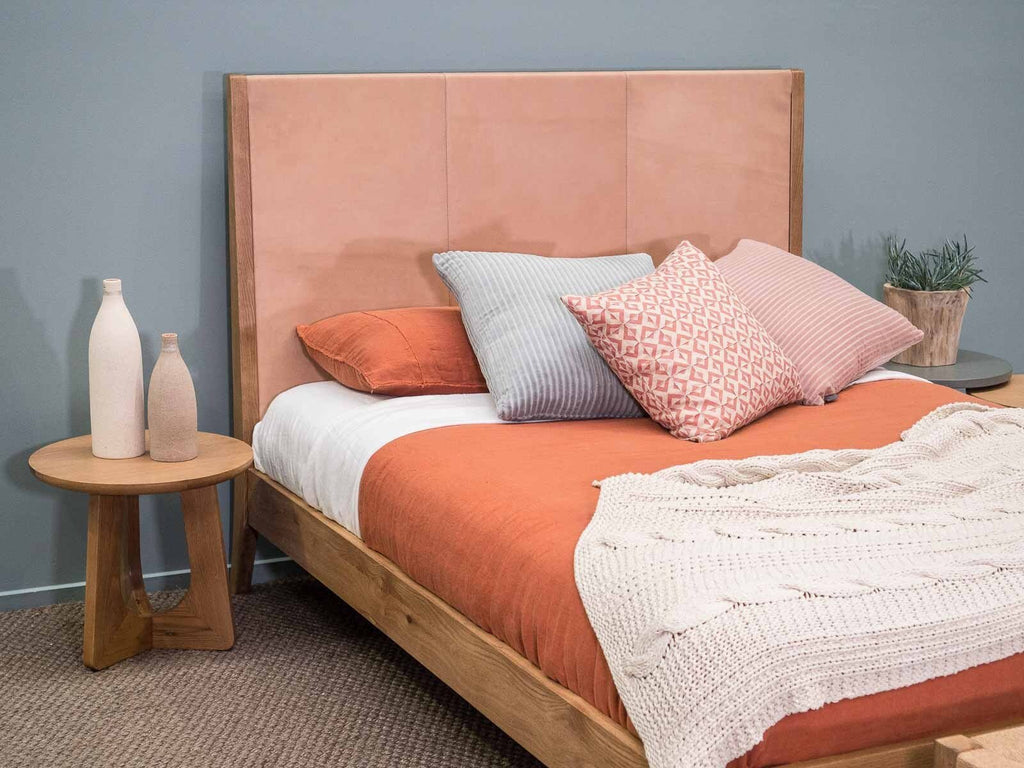 LACHY SIDE TABLE / NATURAL OAK - Green Design Gallery