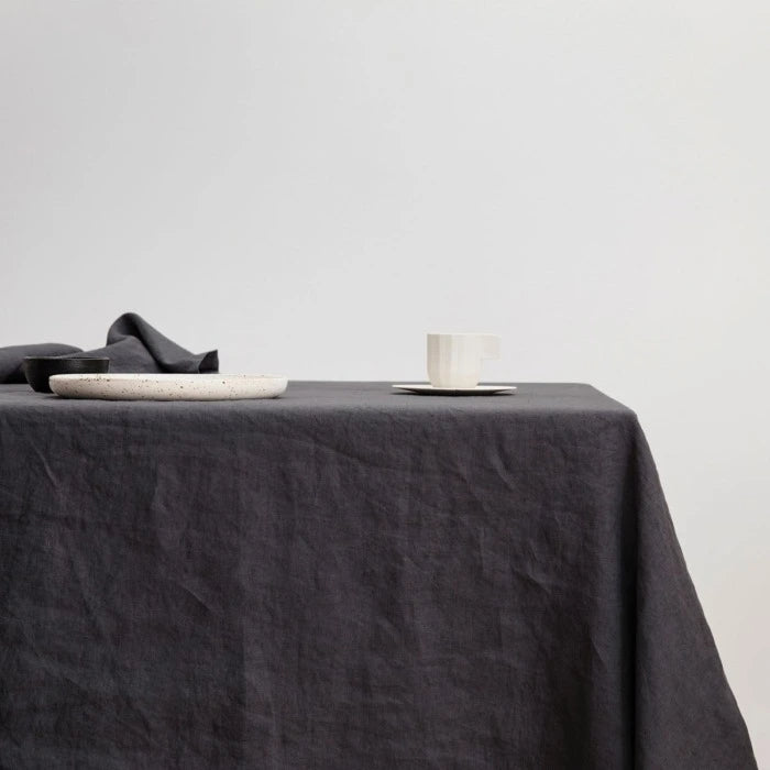 LINEN TABLECLOTH + NAPKINS | BLACK | 180 X 300 CM - Green Design Gallery