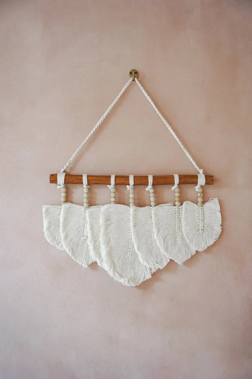 MACRAME FEATHERS WALL ART | WHITE - Green Design Gallery