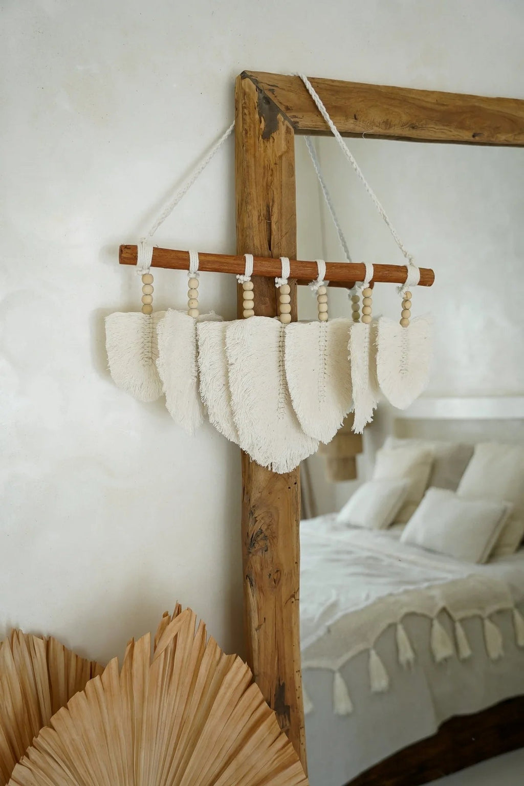 MACRAME FEATHERS WALL ART | WHITE - Green Design Gallery