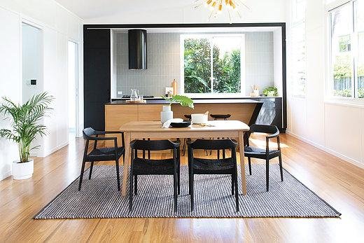 Makelo Horn Dining Chair / Black - Green Design Gallery