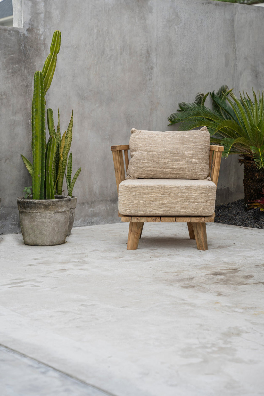 MALAWI ONE-SEATER SOFA CHAIR | BEIGE | RECLAIMED TEAK | IN-OUTDOORS - Green Design Gallery