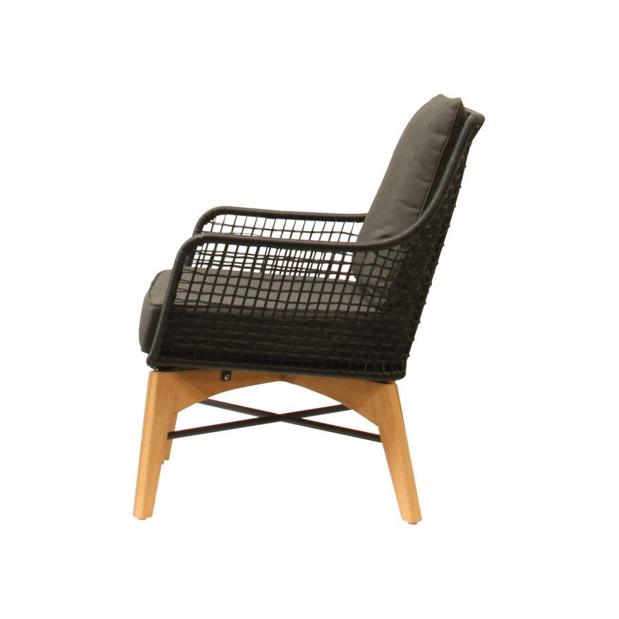 MAXUM OUTDOOR LOUNGE CHAIR - Green Design Gallery