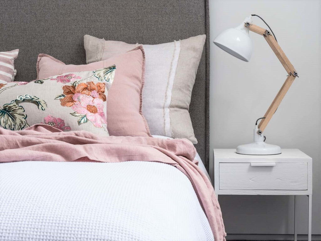 NOAH (BED)SIDE TABLE | RUSTIC WHITE - Green Design Gallery