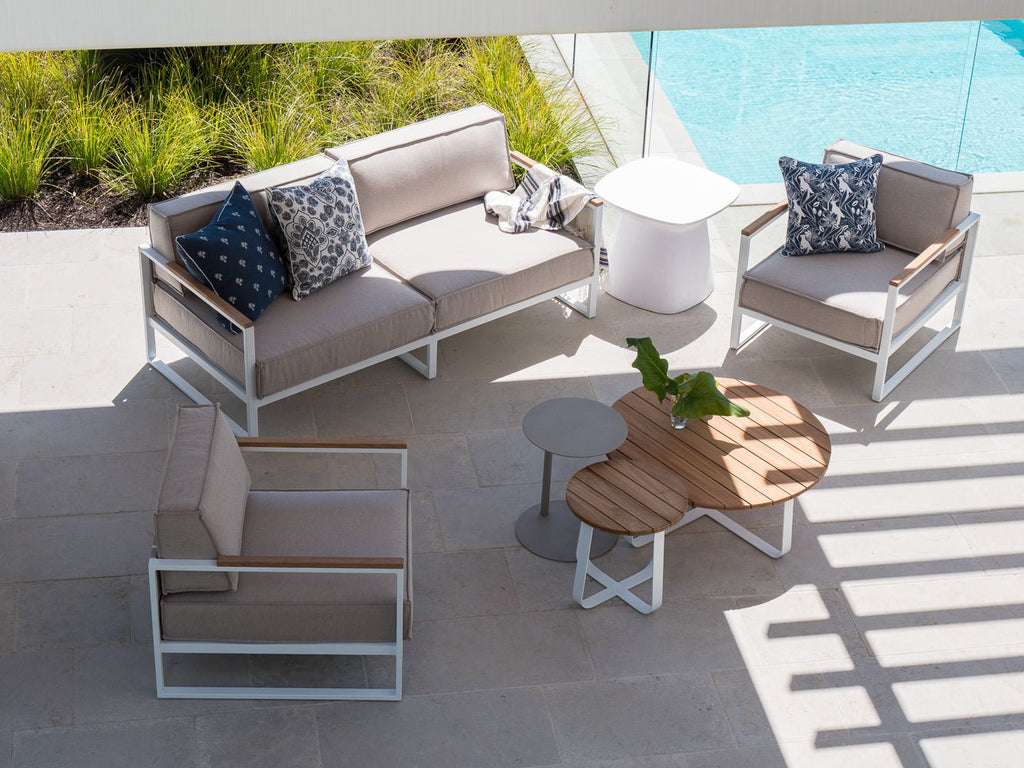 NORFOLK STONE SIDE TABLE + STOOL / WHITE (INDOOR-OUTDOOR) - Green Design Gallery