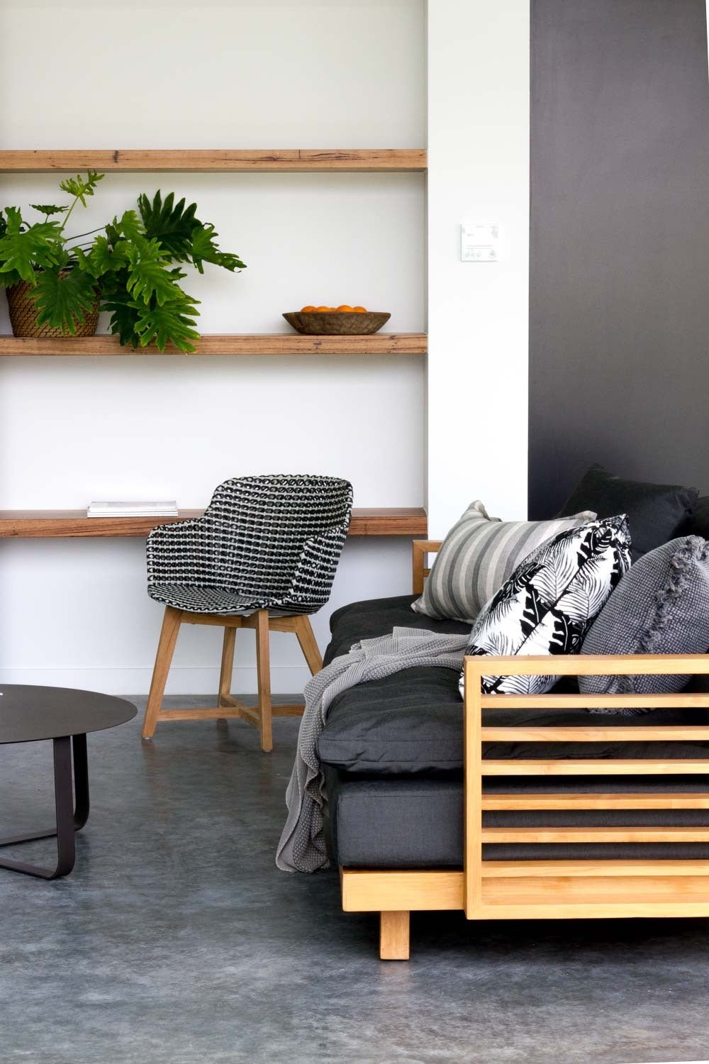 POLARIS LOUNGE CHAIR / NATURAL (INDOOR-OUTDOOR) - Green Design Gallery