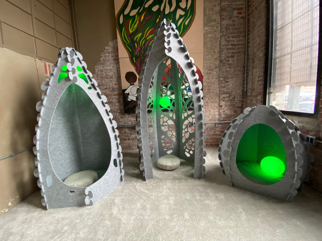 POPPI SEATING POD | 6-PERSON POD HANDMADE BY AWARD-WINNING DESIGNER FROM RECYCLED PET - Green Design Gallery