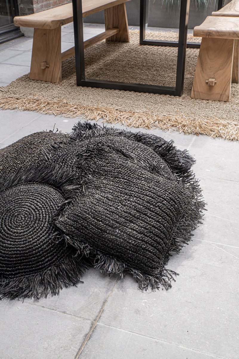 RAFFIA CUSHION ROUND / BLACK - Green Design Gallery