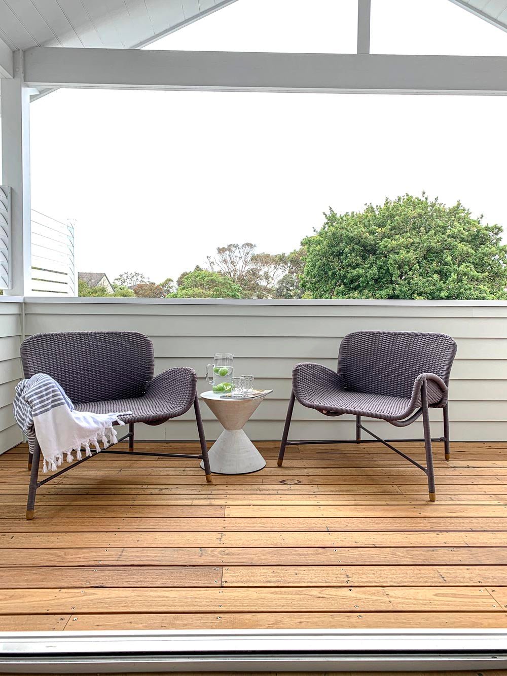 RAIN LOUNGE ARMCHAIR / 4 COLOR CHOICES (INDOOR-OUTDOOR) - Green Design Gallery