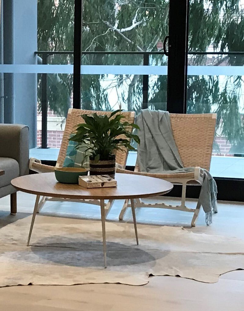 ROXY LOUNGE FOLDING CHAIR / WHITE + NATURAL - Green Design Gallery