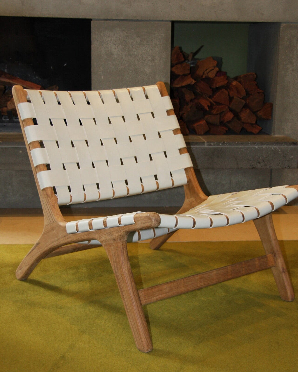 ROXY LOUNGE LEATHER CHAIR / WHITE - Green Design Gallery