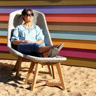 SKAL HIGH-BACK LOUNGE CHAIR / ICE WHITE (INDOOR-OUTDOOR) - Green Design Gallery