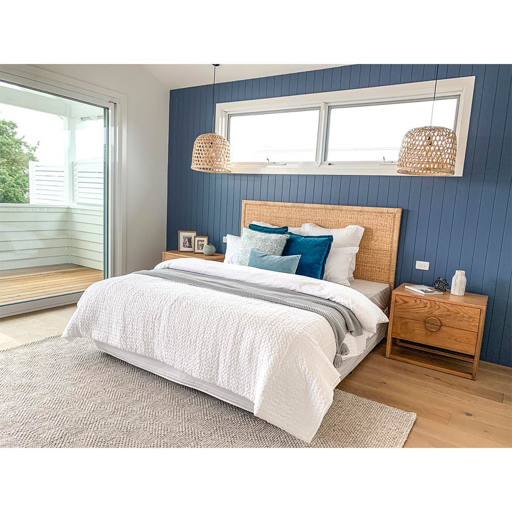 SOLARIS (BED)SIDE TABLE | ROUND HANDLE | NATURAL OAK - Green Design Gallery