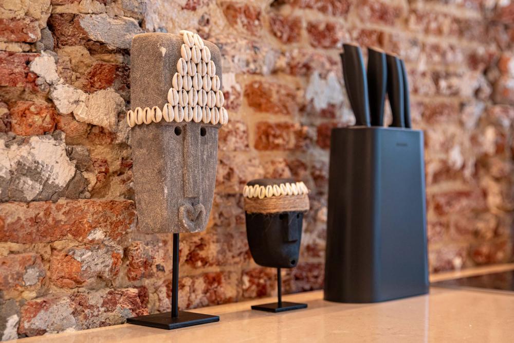 SUMBA STONE STATUE #32 ON STAND - Green Design Gallery