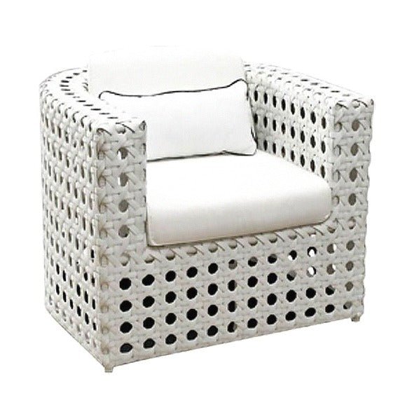 URQUEL LOUNGE CHAIR / WHITE (INDOOR-OUTDOOR) - Green Design Gallery