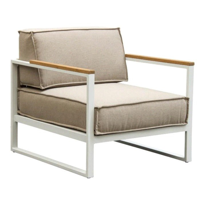 VELA LOUNGE CHAIR / WHITE (INDOOR-OUTDOOR) - Green Design Gallery